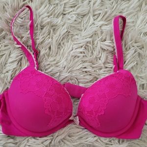 Victoria's Secret Body by Victoria underwire push up bra size 34C